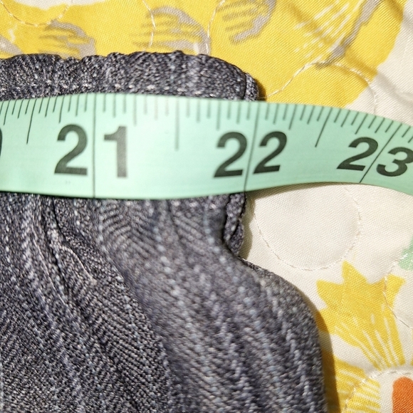 A bundle of 3 ladies slacks in a size 24W. Pre-loved and in great condition. - Picture 12 of 16